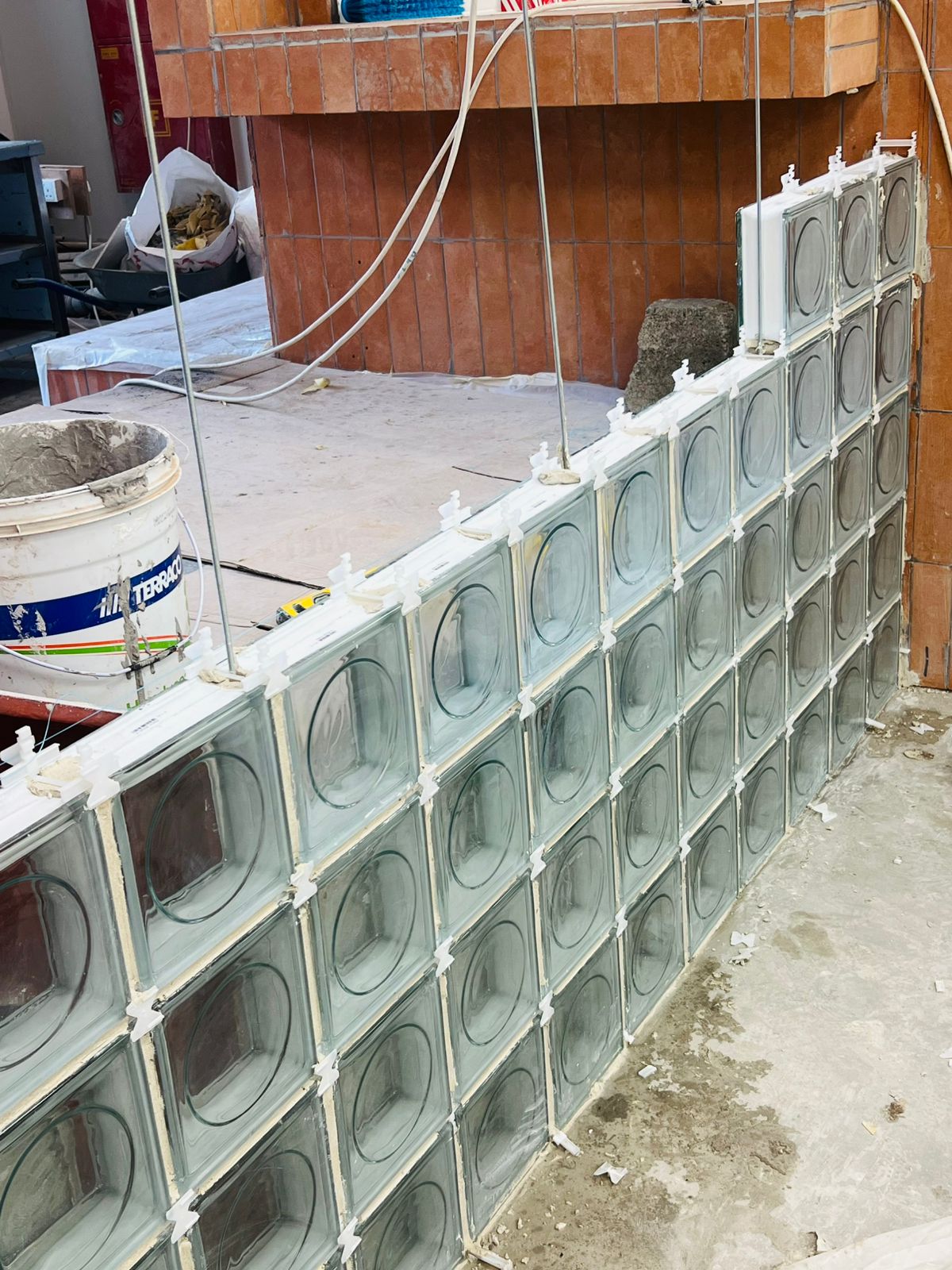 Glass block pool wall